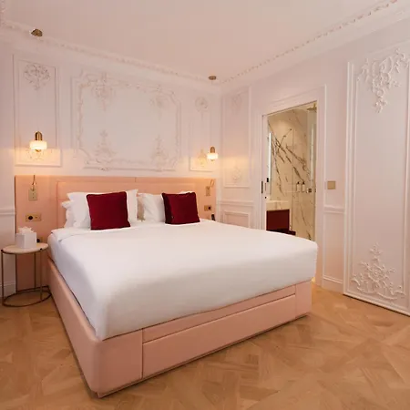 Le Triomphe Paris-2